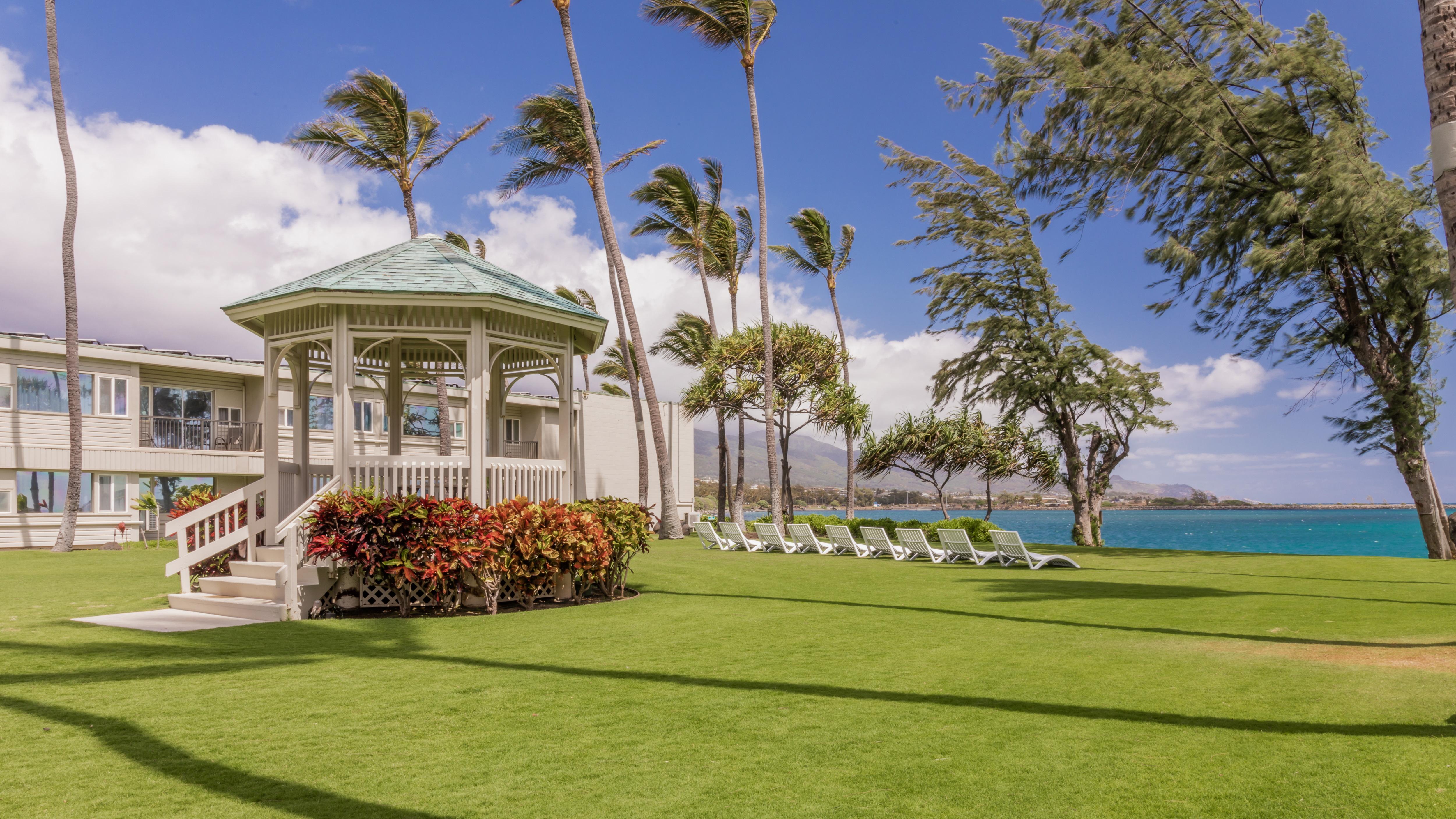 Maui Beach Hotel Kahului Exterior photo