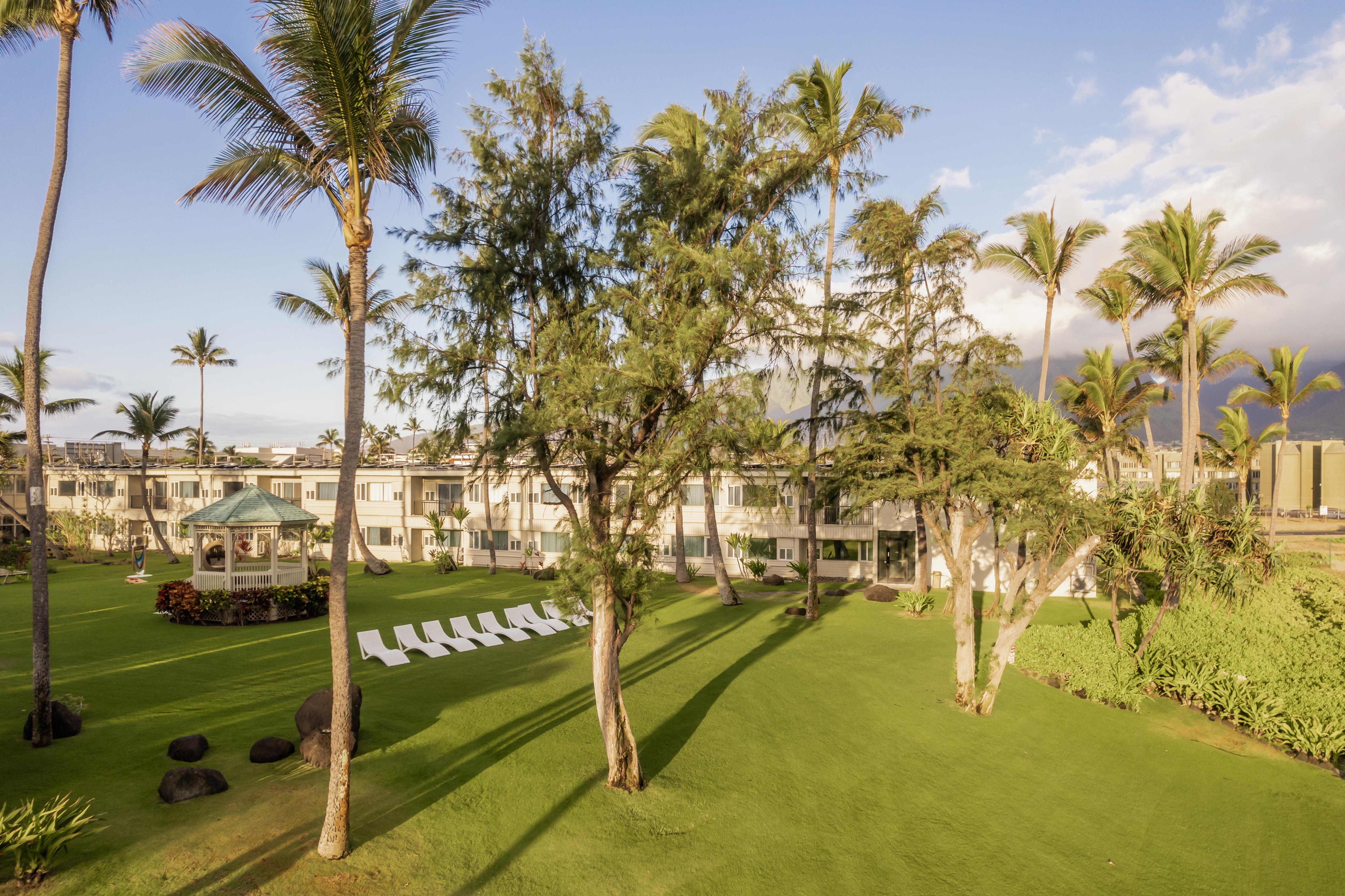 Maui Beach Hotel Kahului Exterior photo