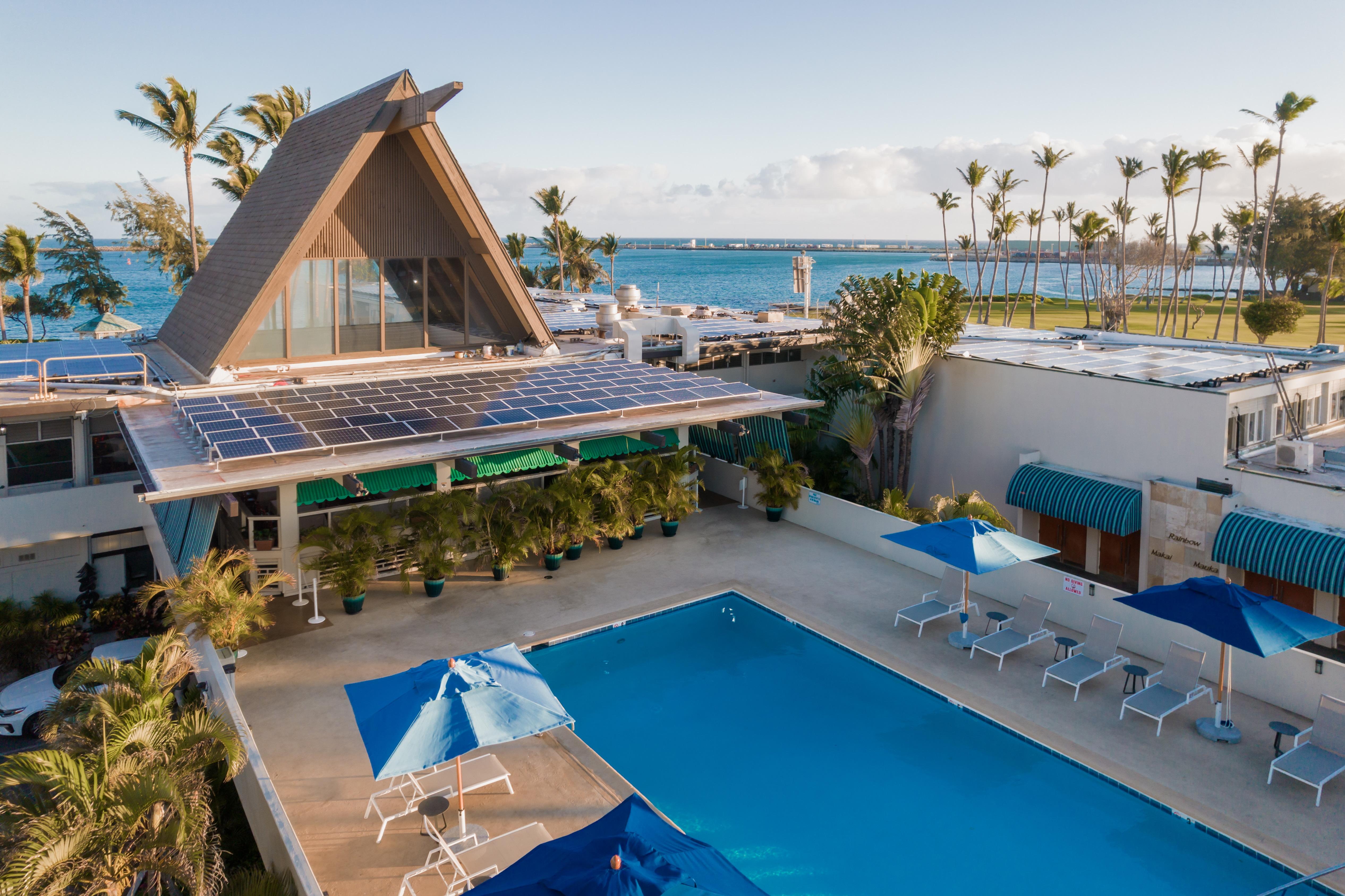 Maui Beach Hotel Kahului Exterior photo